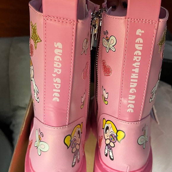 [SOLD] NEW! Dolls Kill x Powerpuff Girls 💗 Combat Boots Pink - Picture 3 of 11